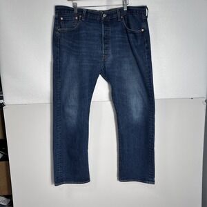 Men's Levis 501 Button Fly‎ Levi's  Sz 40/30 Medium Wash Denim Jeans  S40196
